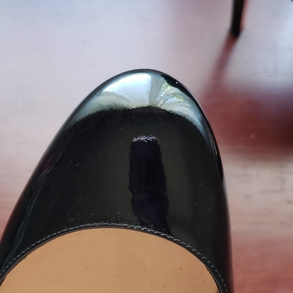 Christian Louboutin Simple Patent Red Sole Pumps - Picture 5 of 7